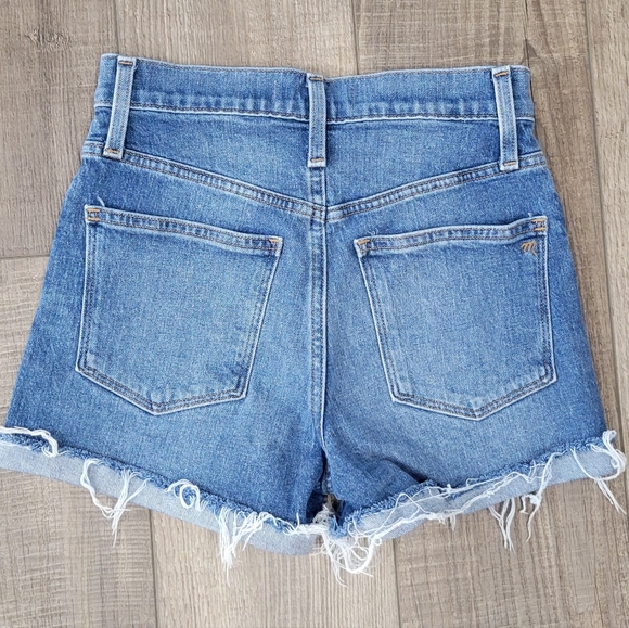 (NWOT) Madewell High Rise Denim Shorts - 23 - Picture 2 of 4